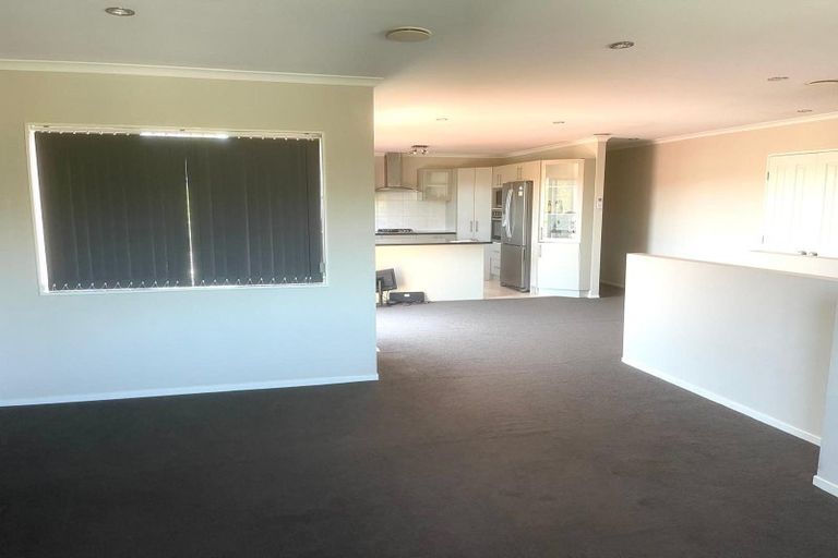 Photo of property in 58 Cartmel Avenue, Massey, Auckland, 0614
