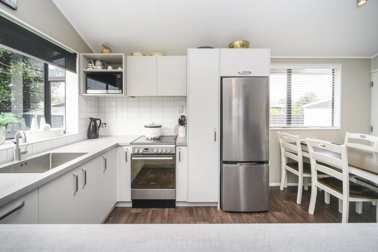 Photo of property in 6 Mercury Street, Milson, Palmerston North, 4414