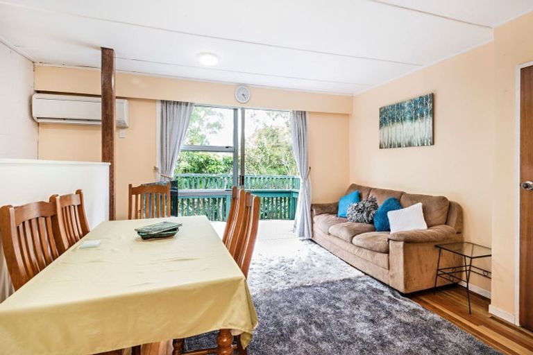 Photo of property in 54a Lincoln Avenue, Tawa, Wellington, 5028