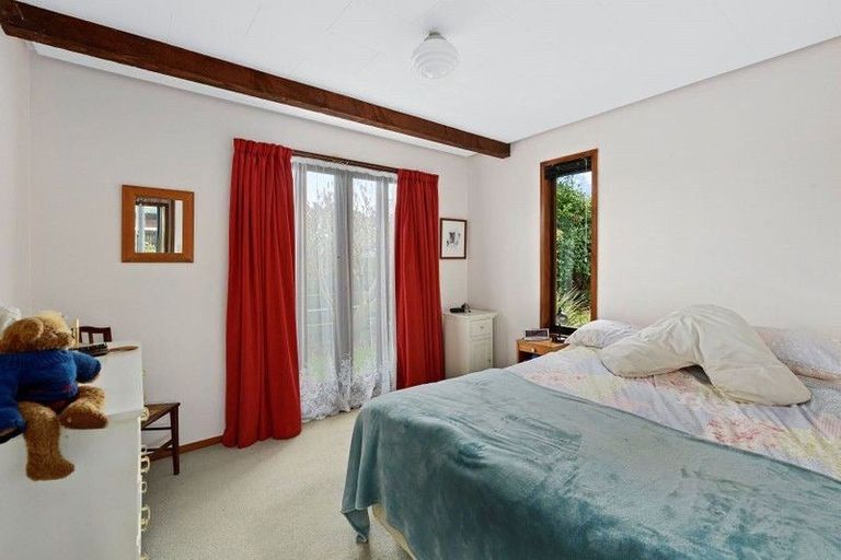 Photo of property in 2 Halsey Street, Levin, 5510