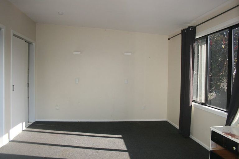 Photo of property in 24b Walsh Road, Westown, New Plymouth, 4310