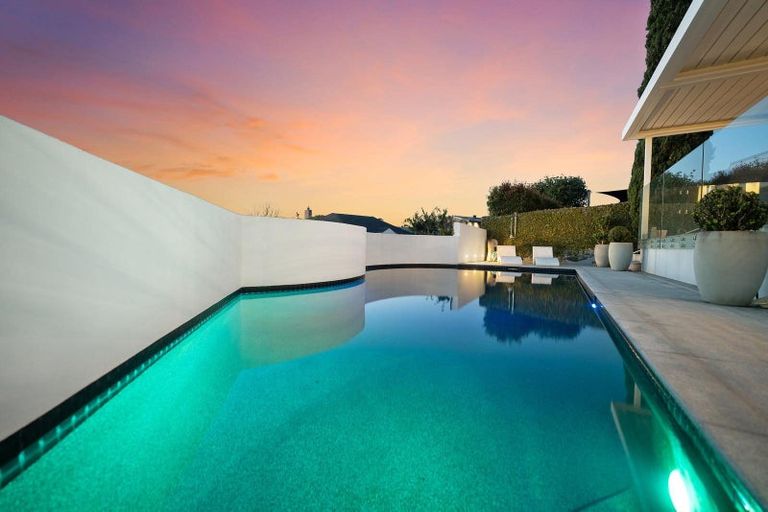 Photo of property in 1 Arthur Crescent, Hauraki, Auckland, 0622