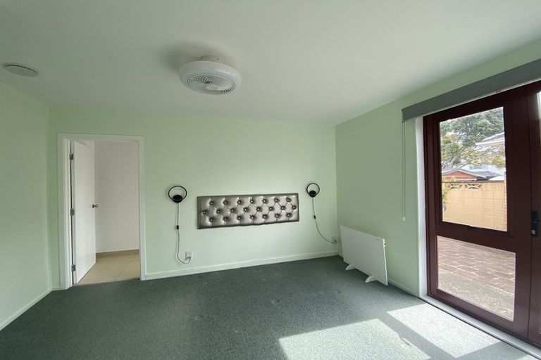 Photo of property in 14 Strid Road, Te Atatu South, Auckland, 0610