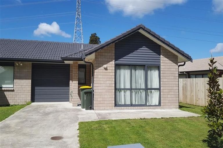 Photo of property in 33 Crabb Fields Lane, Riverhead, 0820