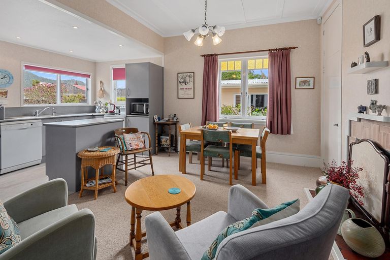 Photo of property in 2 Henry Street, Kensington, Whangarei, 0112