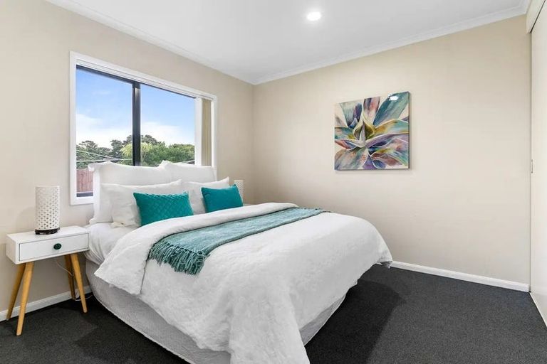 Photo of property in 8 Samara Place, Clendon Park, Auckland, 2103