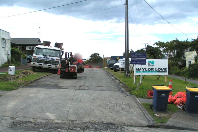 Photo of property in 4/12b Coronation Street, Belmont, Auckland, 0622