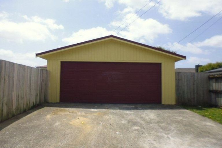 Photo of property in 22 Scott Road, Papakura, 2110