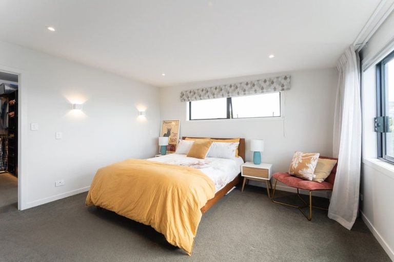 Photo of property in 50 Parr Terrace, Castor Bay, Auckland, 0620