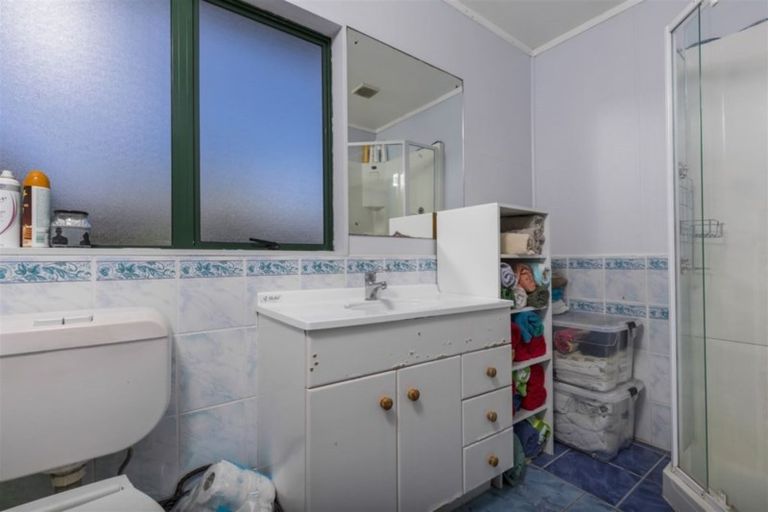 Photo of property in 704a Te Atatu Road, Te Atatu Peninsula, Auckland, 0610