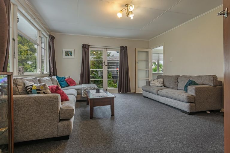 Photo of property in 12 Paisley Street, Awapuni, Palmerston North, 4412