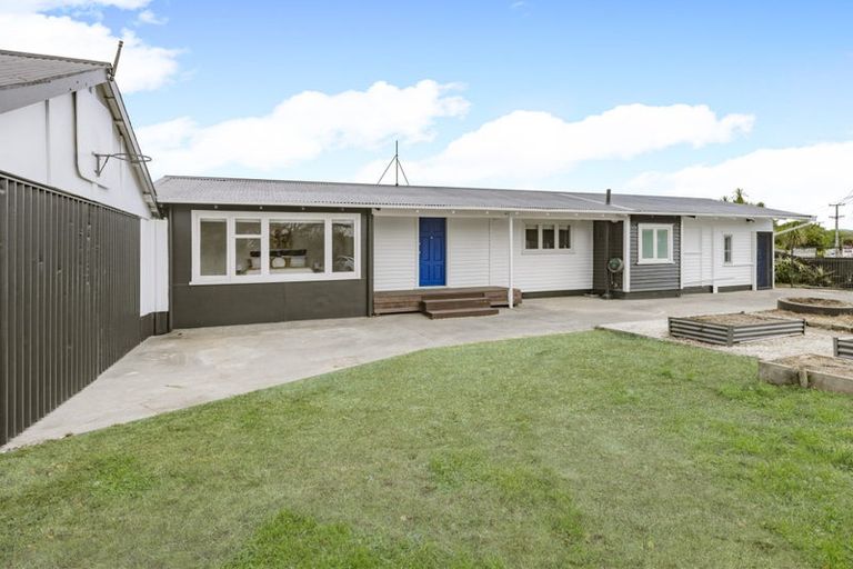 Photo of property in 1/2 Hunua Road, Papakura, 2110