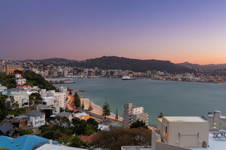 Photo of property in Alto Apartments, 4a/22 Telford Terrace, Oriental Bay, Wellington, 6011