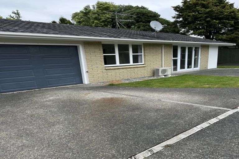 Photo of property in 285f1- Fergusson Drive, Heretaunga, Upper Hutt, 5018