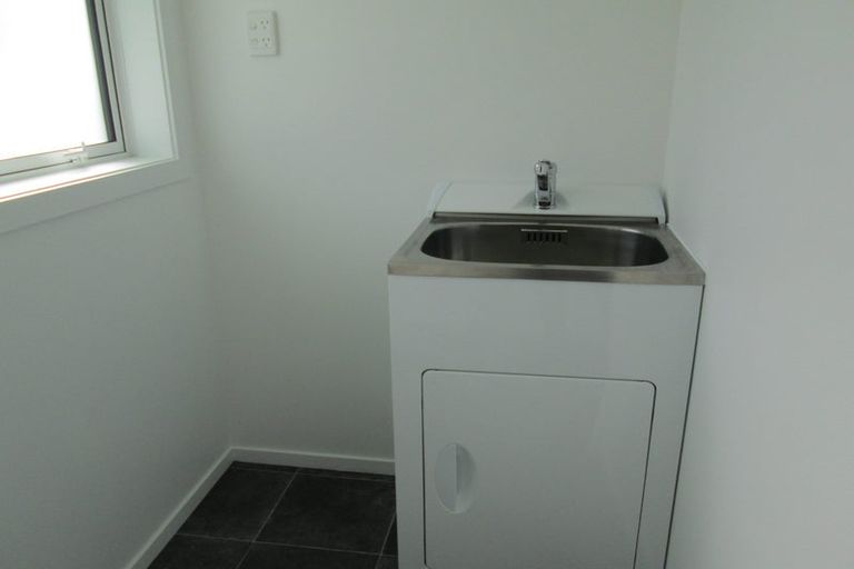 Photo of property in 4 Huia Place, Levin, 5510