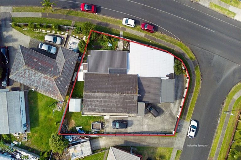 Photo of property in 76 Wickman Way, Mangere East, Auckland, 2024
