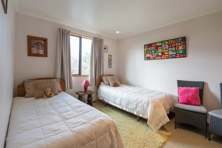 Photo of property in 24 Durham Street, Winton, 9720
