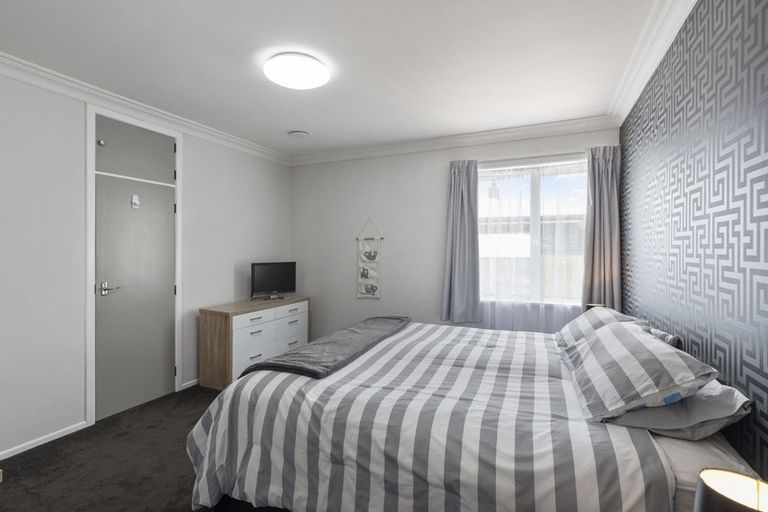 Photo of property in 12 Parsons Avenue, Levin, 5510