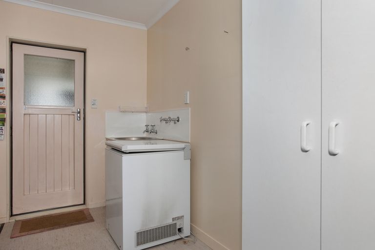 Photo of property in 28 Parnell Heights Drive, Kelvin Grove, Palmerston North, 4414