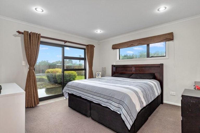 Photo of property in 214 Saint James Drive, Huntington, Hamilton, 3210