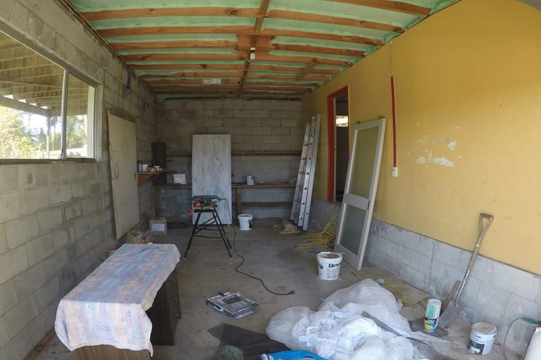 Photo of property in 1 Holt Avenue, Torbay, Auckland, 0630