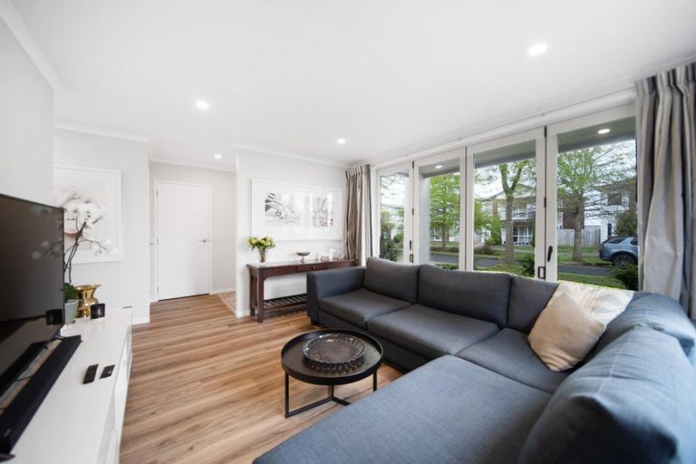 Photo of property in 9 Tarapiroe Avenue, Takanini, 2112