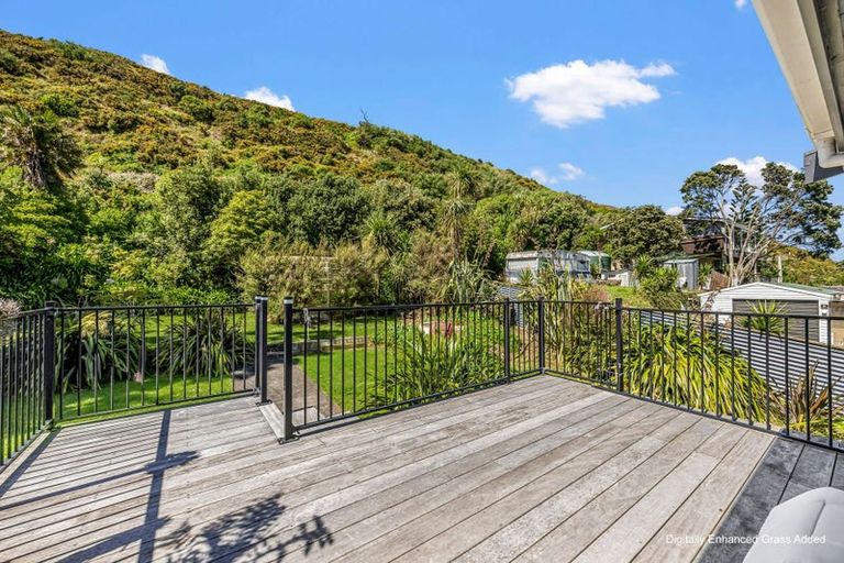 Photo of property in 20 Lake Ferry Road, Lake Ferry, Featherston, 5772