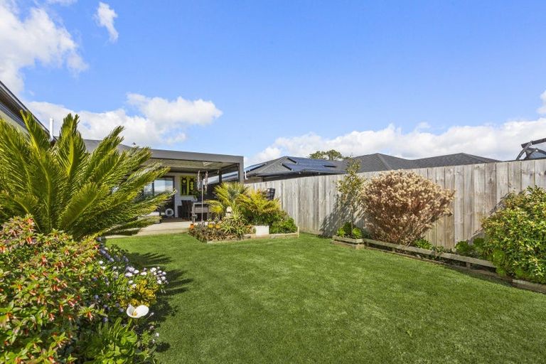 Photo of property in 79 Mclarin Road, Glenbrook, Waiuku, 2681