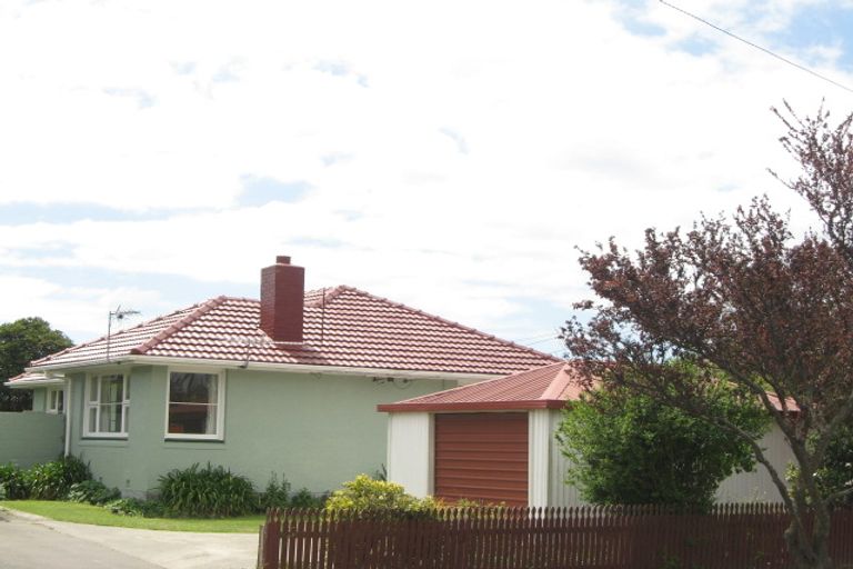 Photo of property in 67 Dunedin Street, Redwood, Christchurch, 8051