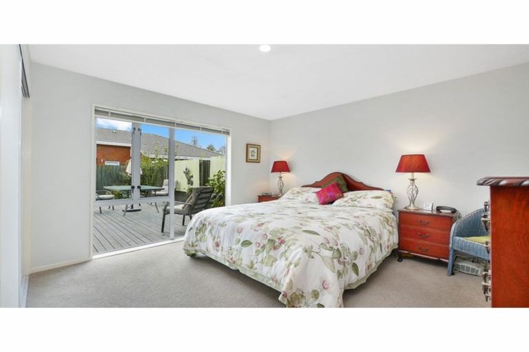 Photo of property in 356 Yaldhurst Road, Russley, Christchurch, 8042