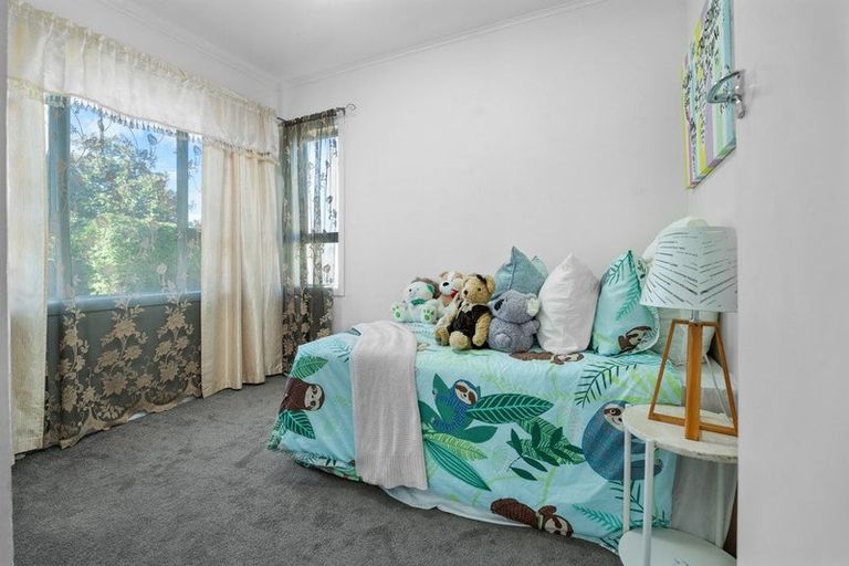 Photo of property in 32b Lyttelton Avenue, Forrest Hill, Auckland, 0620