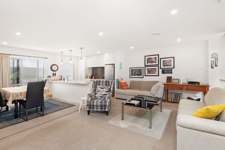 Photo of property in 19u4 Ruakiwi Road, Hamilton Lake, Hamilton, 3204