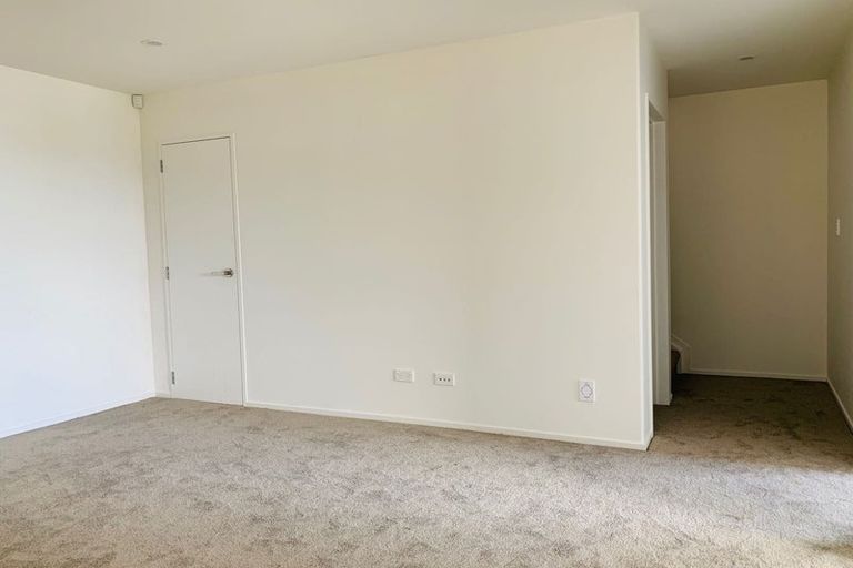 Photo of property in 38 Ascension Crescent, Orewa, 0931