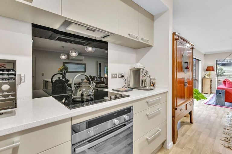 Photo of property in 117b Kawaha Point Road, Kawaha Point, Rotorua, 3010