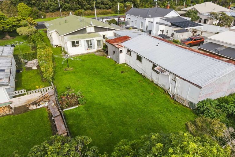 Photo of property in 43 Station Road, Marton, 4710