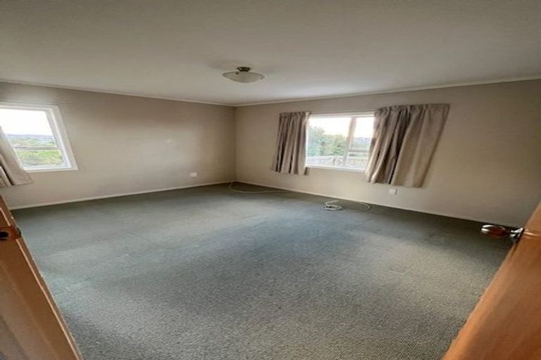 Photo of property in 24 Stanley Road, Glenfield, Auckland, 0629