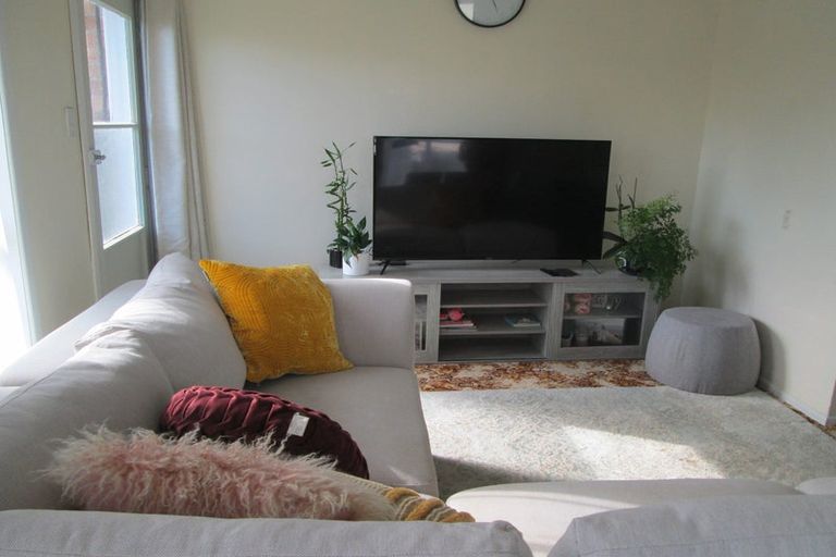 Photo of property in 2/148 Old Farm Road, Hamilton East, Hamilton, 3216