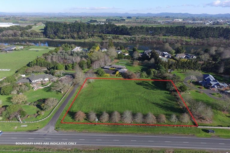 Photo of property in 2121e River Road, Horsham Downs, Hamilton, 3281