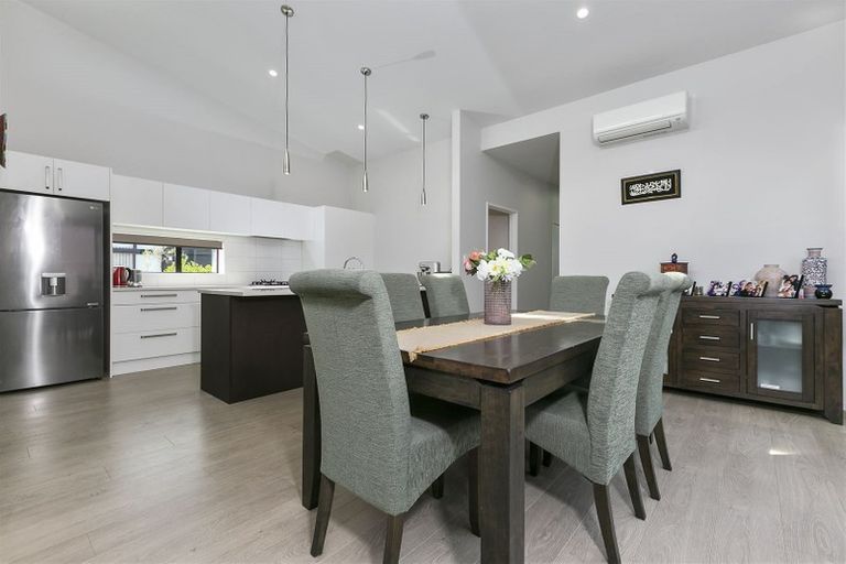 Photo of property in 12 Leadership Crescent, Papakura, 2110