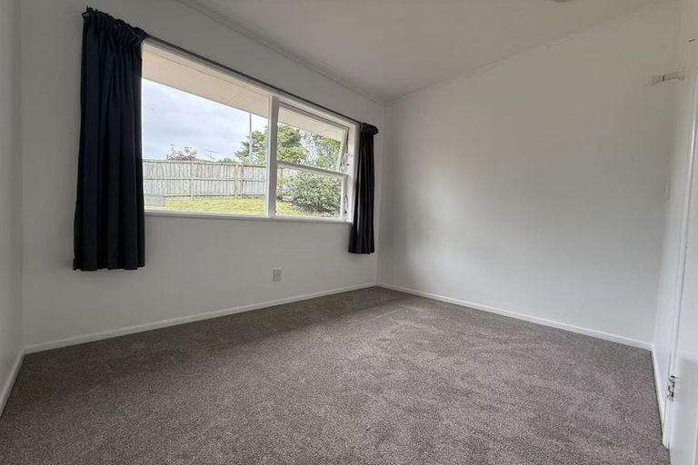 Photo of property in 74 Marlborough Avenue, Glenfield, Auckland, 0629