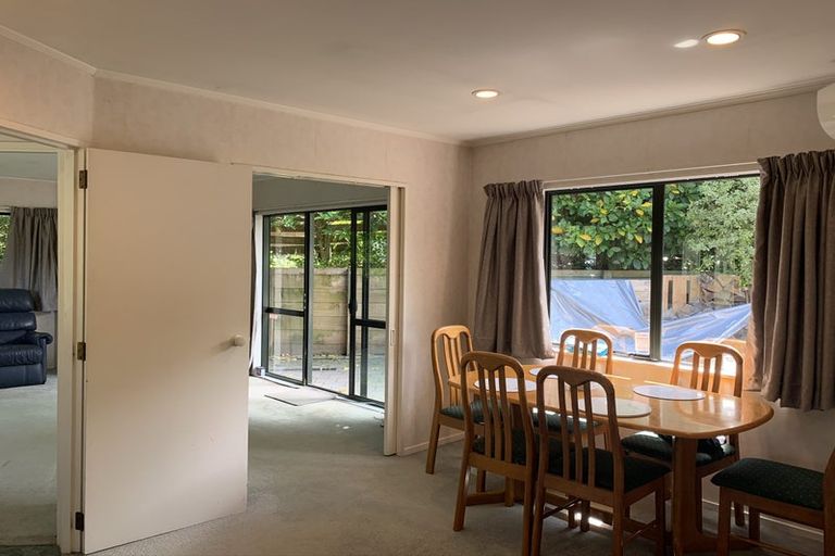 Photo of property in 3 Springdale Grove, Fitzherbert, Palmerston North, 4410