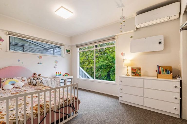 Photo of property in 26 Lauderdale Road, Birkdale, Auckland, 0626