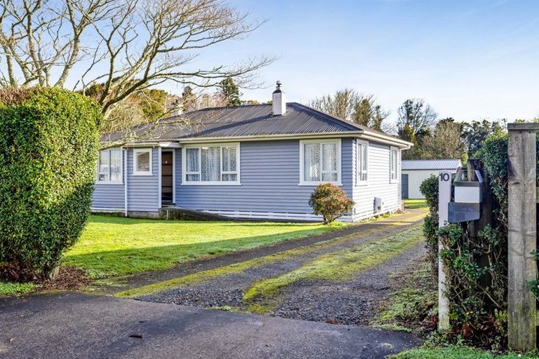 Photo of property in 10 Lear Street, Stratford, 4332