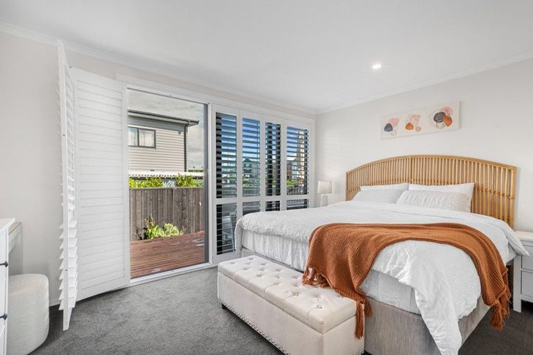 Photo of property in 1 Nugget Avenue, Hobsonville, Auckland, 0616