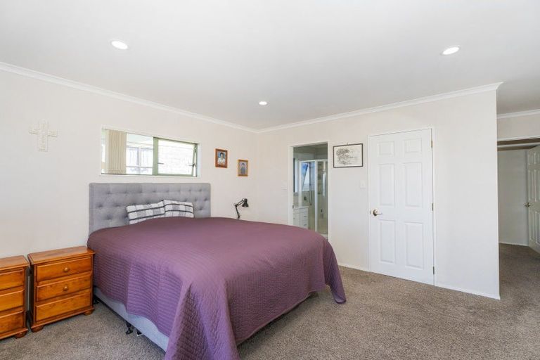 Photo of property in 8 Landel Place, Whitianga, 3510