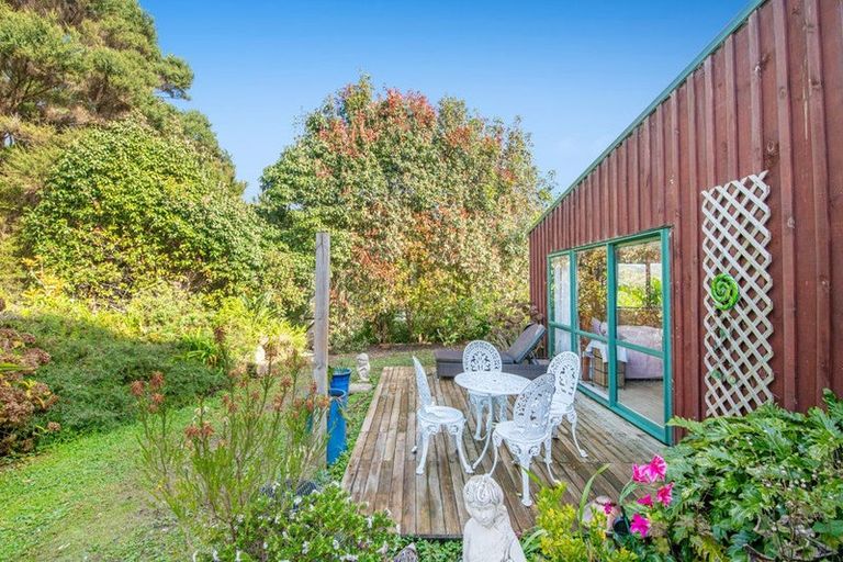 Photo of property in 4 Ferngully Road, Helensville, Kaukapakapa, 0871