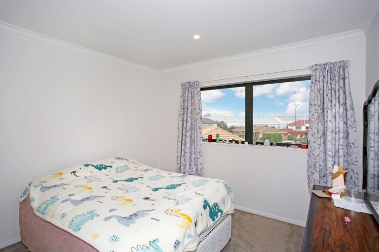 Photo of property in 112a Longford Park Drive, Takanini, 2112
