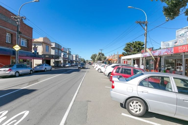 Photo of property in 125c The Parade, Island Bay, Wellington, 6023