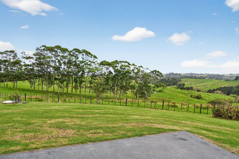 Photo of property in 667 Pahi Road, Pahi, Paparoa, 0571