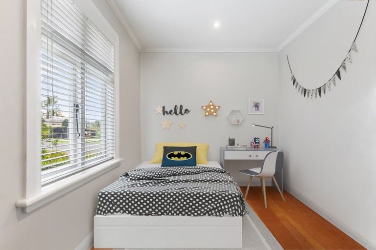 Photo of property in 1 Cochrane Road, Hobsonville, Auckland, 0616